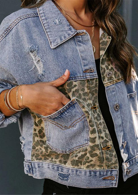 

Jackets Leopard Button Turn-Down Collar Denim Jacket in Blue. Size