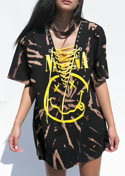 

Blouses Nirvana Smiley Lace Up Blouse in Black. Size: ,M,L,XL