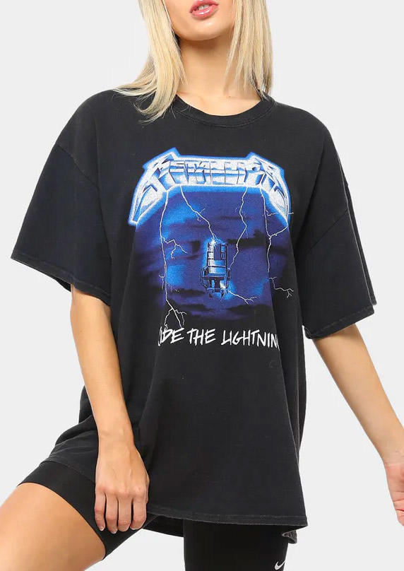 

T-shirts Tees Letter Graphic T-Shirt Tee in Black. Size: ,M,L,XL