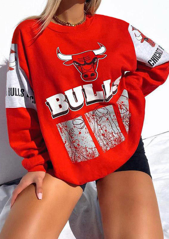 Sweatshirts Vintage Steer Skull Bull Pullover Sweatshirt in Red. Size: S