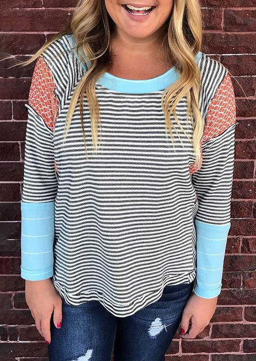 Blouses Striped O-Neck Long Sleeve Blouse in Multicolor. Size: L,M,S