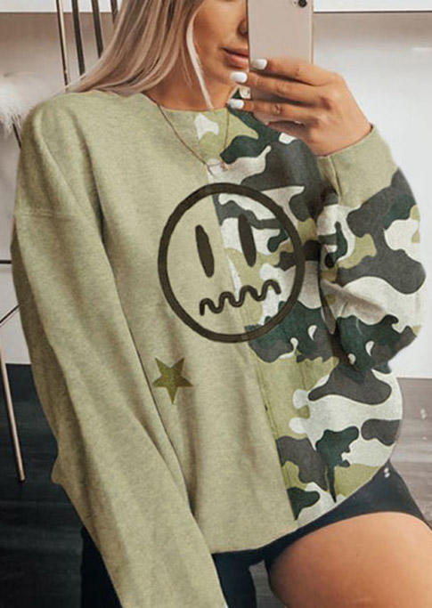 

Sweatshirts Camouflage Face Long Sleeve Pullover Sweatshirt in Green. Size: ,M,L,XL