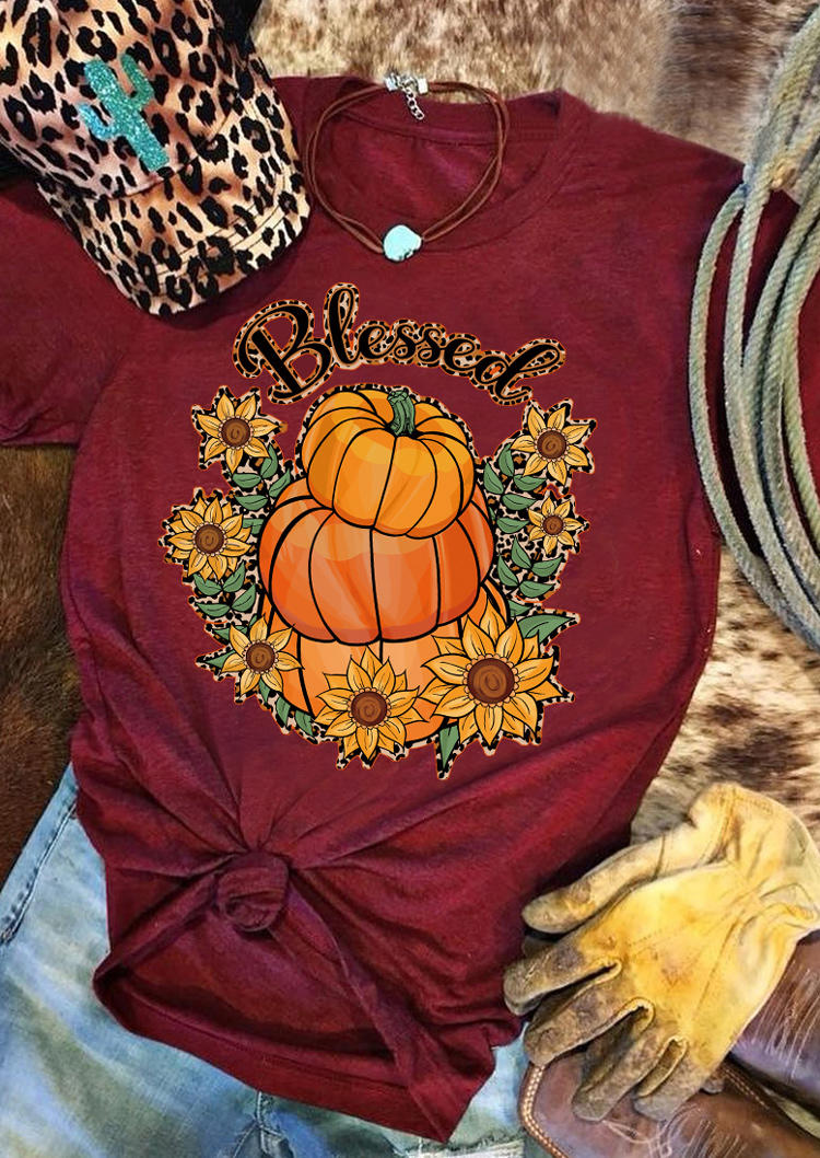 

T-shirts Tees Thanksgiving Blessed Pumpkin Sunflower T-Shirt Tee in Burgundy. Size