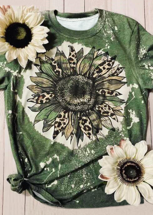 T-shirts Tees Sunflower Leopard Bleached T-Shirt Tee in Green. Size: S