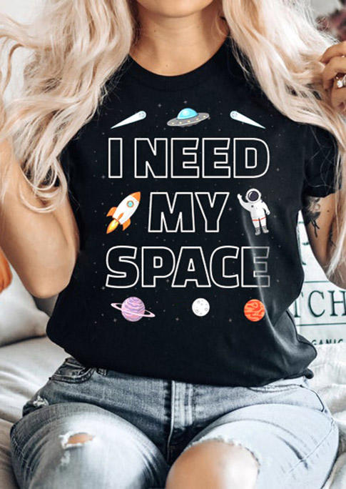 

T-shirts Tees I Need My Space O-Neck T-Shirt Tee in Black. Size: ,M,L,XL