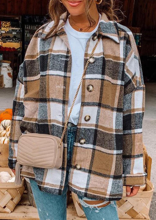 

Coats Plaid Button Turn-down Collar Coat in Plaid. Size