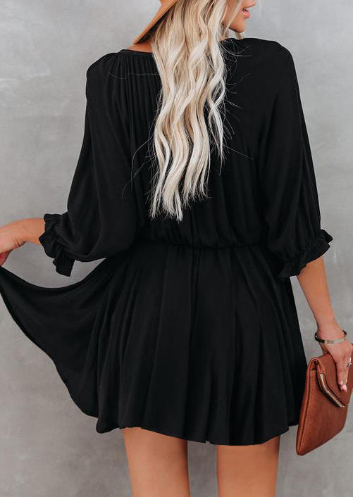 Mini Dresses Tassel Elastic Waist Cuff Ruffled Mini Dress in Black. Size: L,M,S,XL