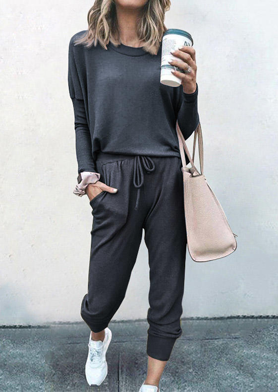 

Two-Piece Sets Blouse And Pocket Drawstring Pants Two-Piece Set in Dark Grey. Size