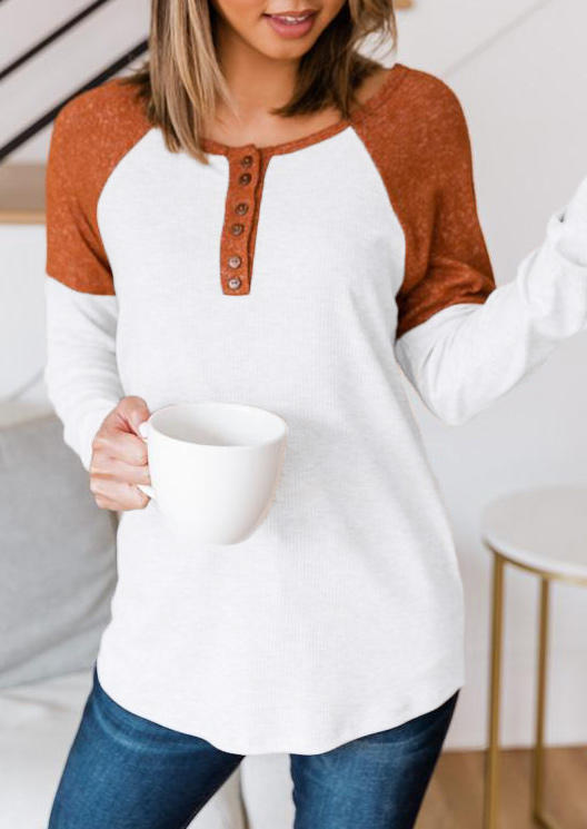 

Blouses Color Block Button Long Sleeve Blouse in White. Size: ,L,XL