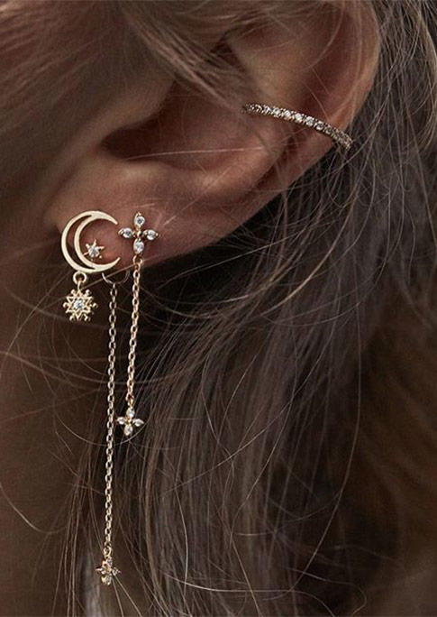 

Earrings 4Pcs Simple Star Rhinestone Earrings Set in Gold. Size