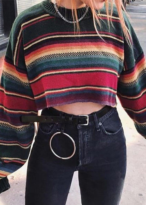 

Sweaters Colorful Striped Long Sleeve Crop Sweater in Stripe. Size: ,M,L,XL