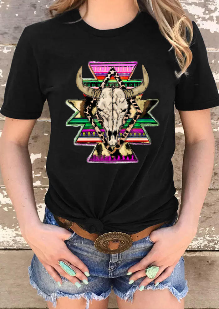 

T-shirts Tees Aztec Geometric Steer Skull T-Shirt Tee in Black. Size: ,M,L,XL