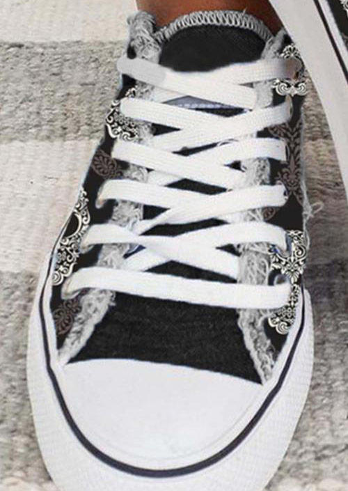 

Sneakers Halloween Skull Lace Up Flat Sneakers in Black. Size