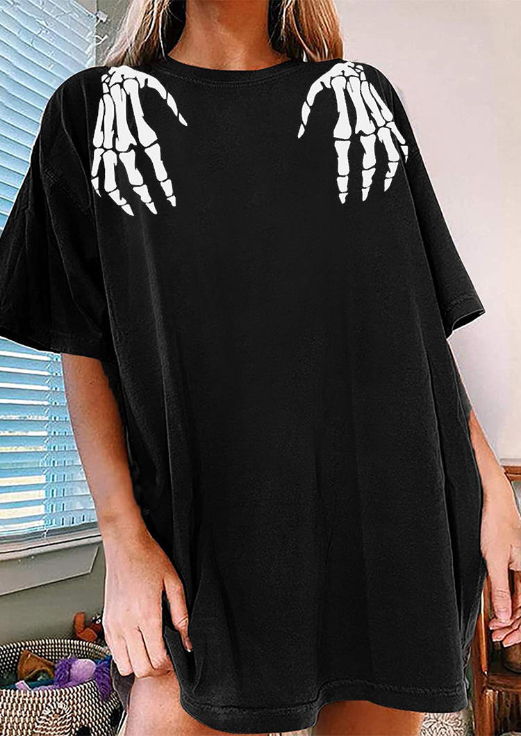 

T-shirts Tees Halloween Skeleton Hand T-Shirt Tee in Black. Size: ,M,L,XL
