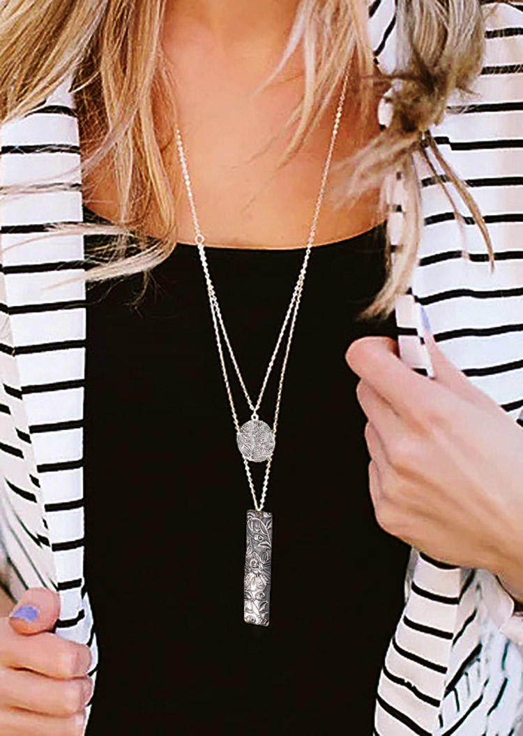 

Necklaces Double-Layered Floral Carving Necklace in Silver. Size