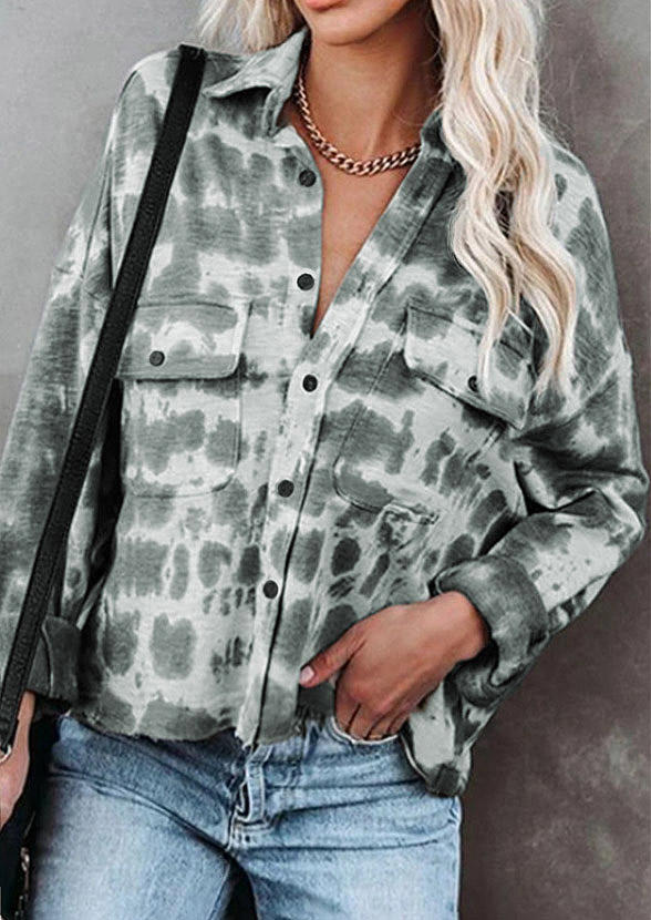 

Shirts Tie Dye Pocket Button Turn-down Collar Shirt in Gray. Size: ,M,L,XL