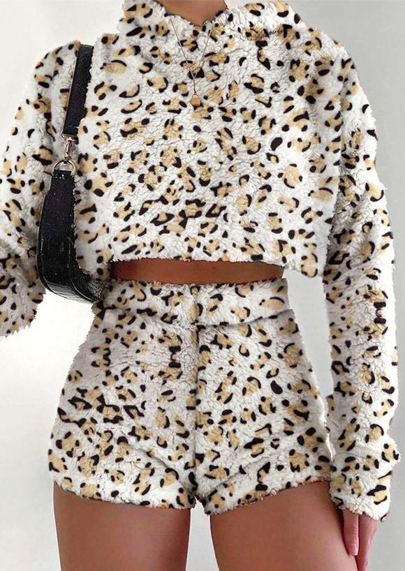 

Two-Piece Sets Leopard Crop Hoodie And Shorts Two-Piece Set in Leopard. Size: ,M,L