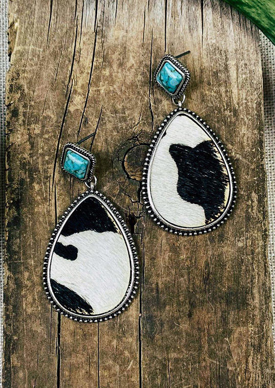 

Earrings Turquoise Cow Pendant Stud Earrings in Multicolor. Size