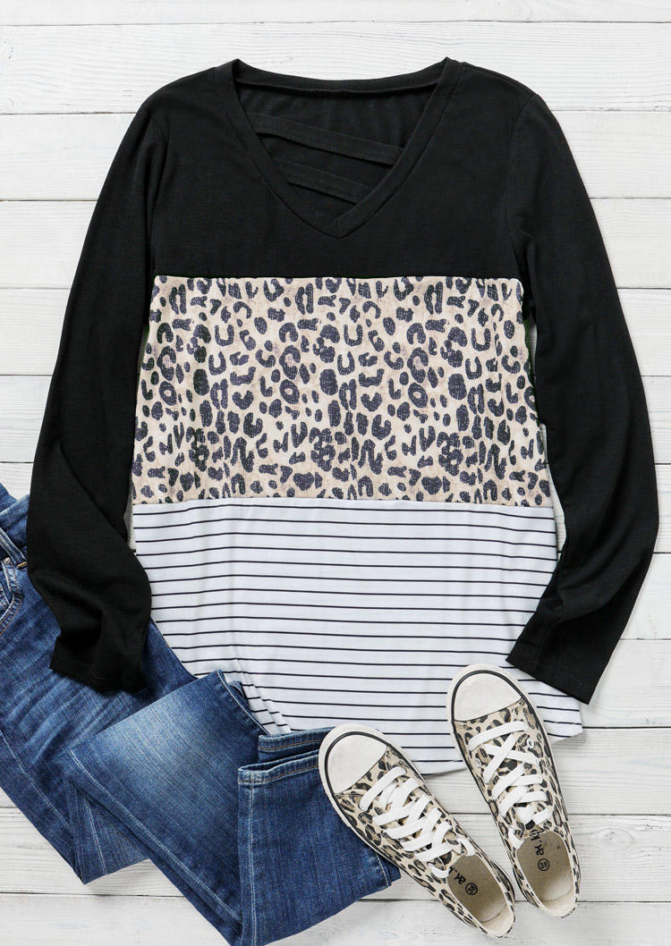 

Blouses Striped Leopard Color Block Keyhole Neck Blouse in Multicolor. Size: ,M,L