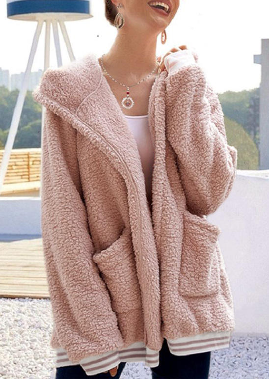 

Coats Fuzzy Pocket Long Sleeve Hooded Coat in Pink. Size