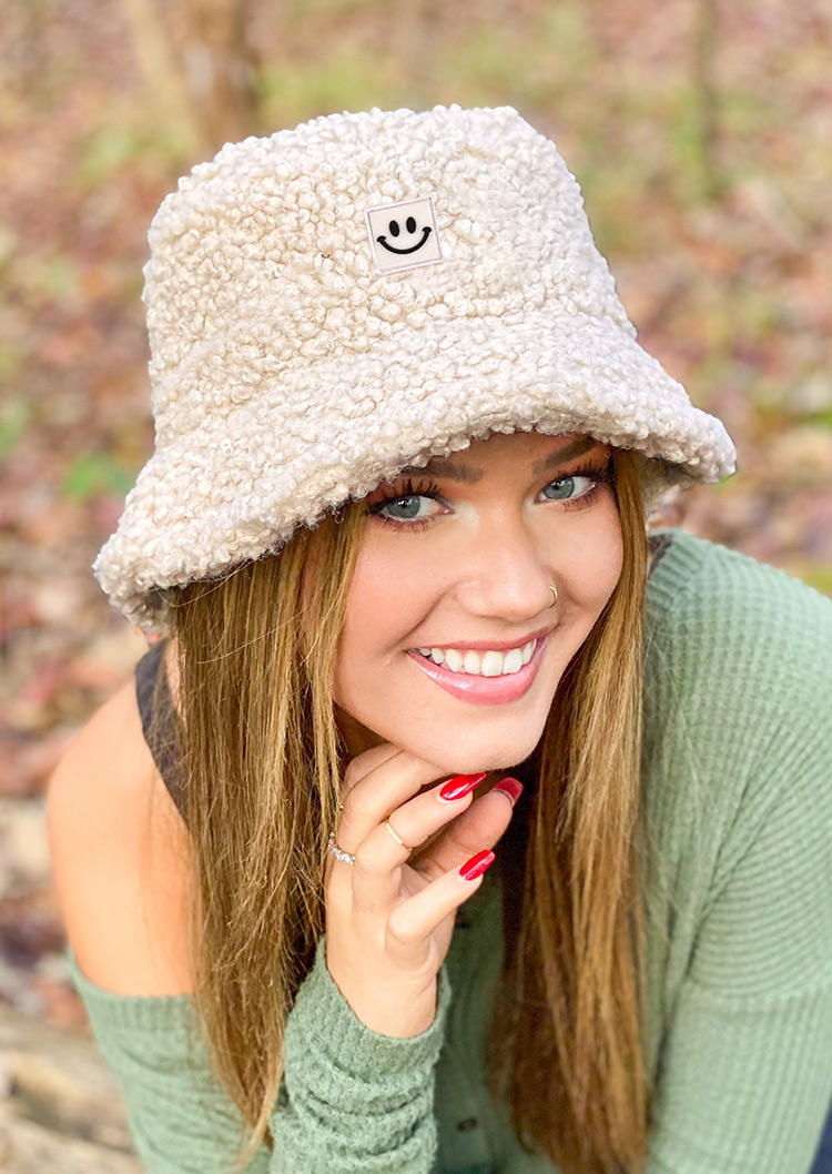 

Hats Fuzzy Smiley Warm Fisherman Hat in Beige. Size
