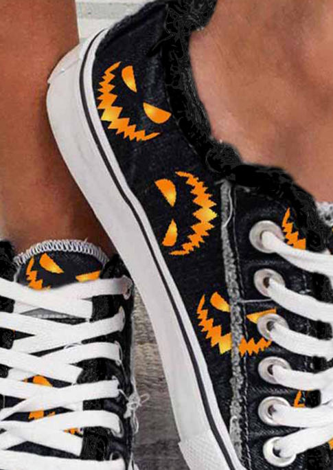 Sneakers Halloween Lace Up Flat Sneakers in Black. Size: 40