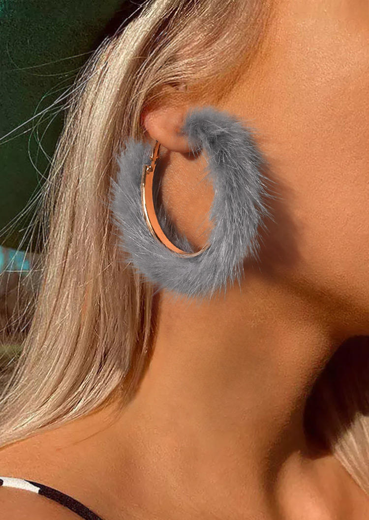 

Earrings Fuzzy Circle Alloy Earrings in Gray. Size