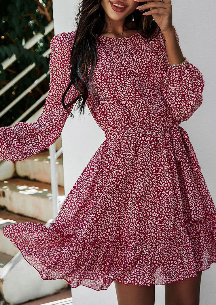 

Mini Dresses Ruffled Long Sleeve O-Neck Mini Dress With Belt in Red. Size