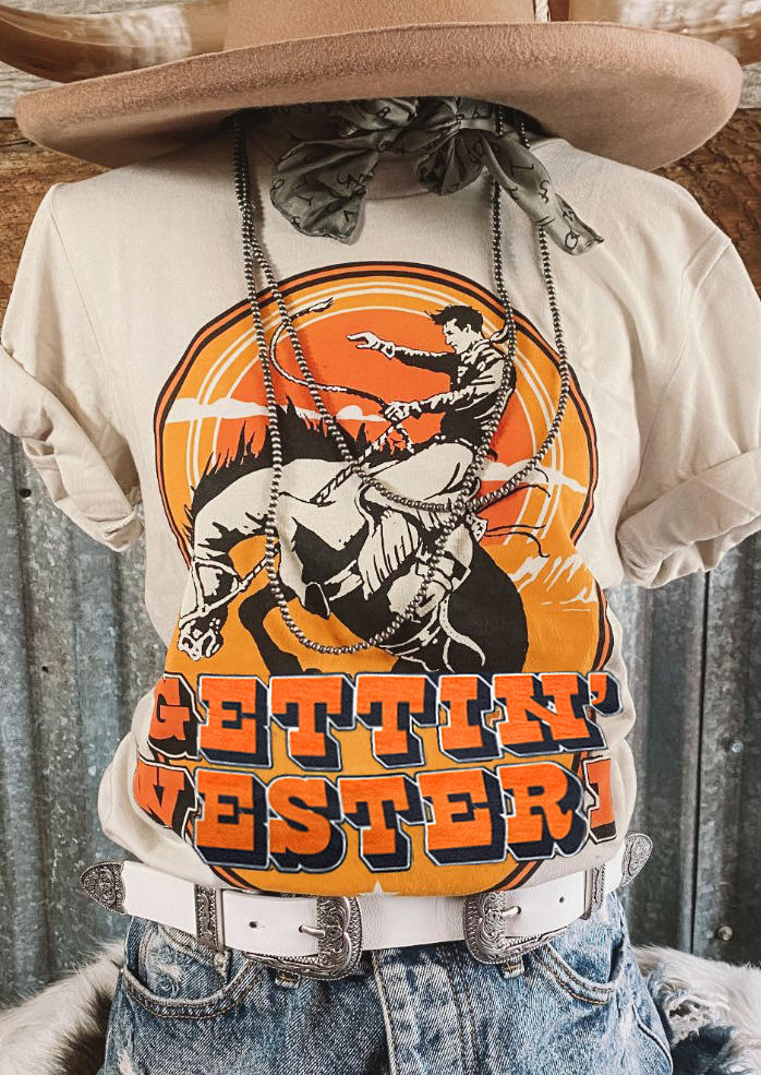 

T-shirts Tees Gettin' Western Cowboy Horse T-Shirt Tee in Light Khaki. Size