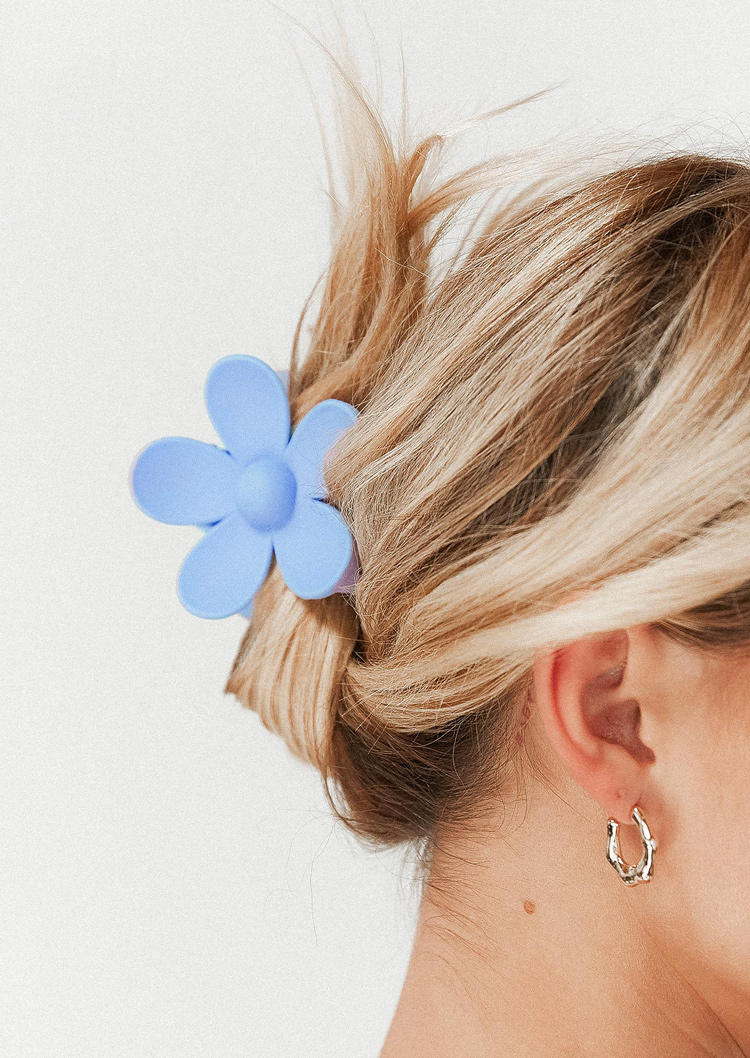 

Flower Fashion Hair Claw Clip in Blue,Rose Red. Size