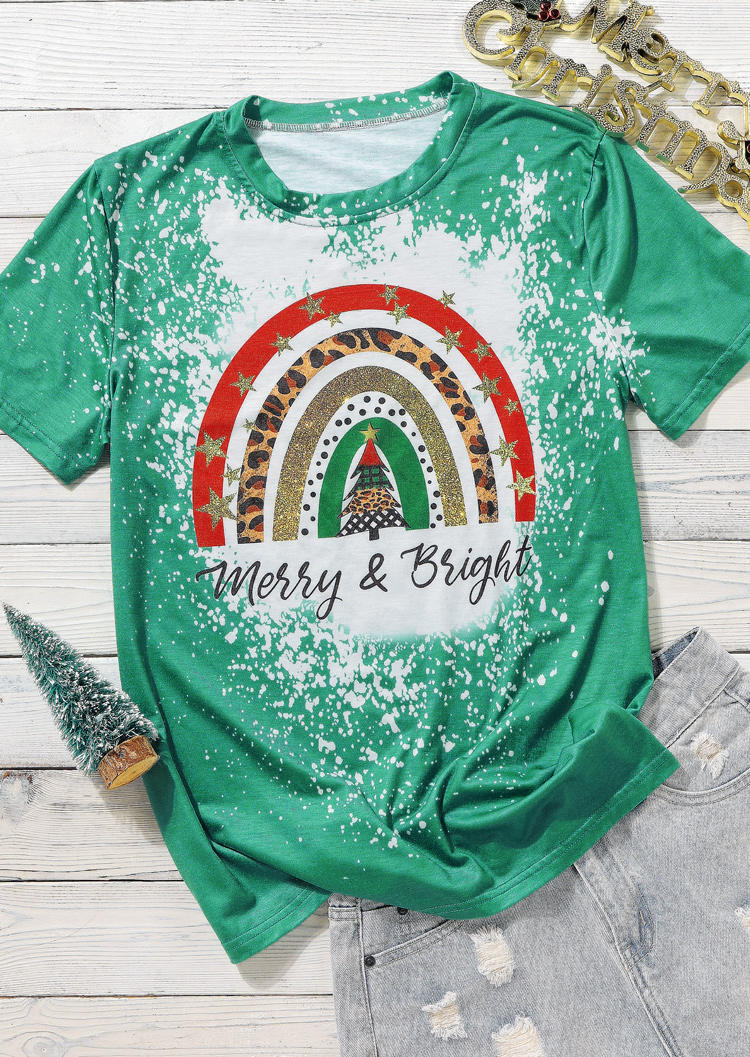 

T-shirts Tees Merry Bright Leopard Tree T-Shirt Tee in Green. Size: M,,XL