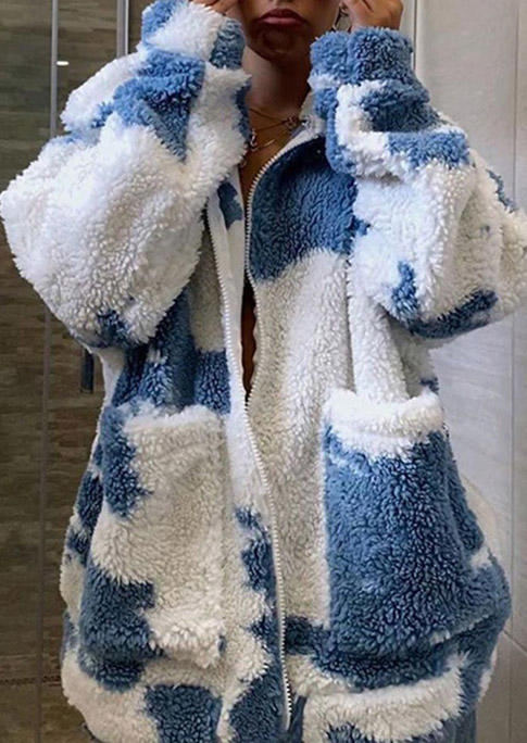 

Coats Fuzzy Tie Dye Pocket Long Sleeve Coat in Blue. Size: ,M,L