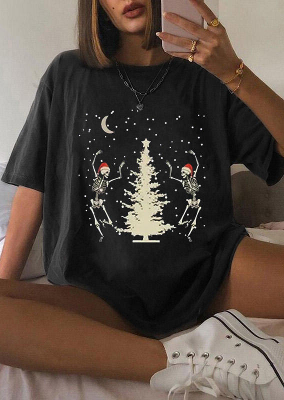 

T-shirts Tees Christmas Tree Skeleton Dance Moon T-Shirt Tee in Black. Size: ,M,L,XL