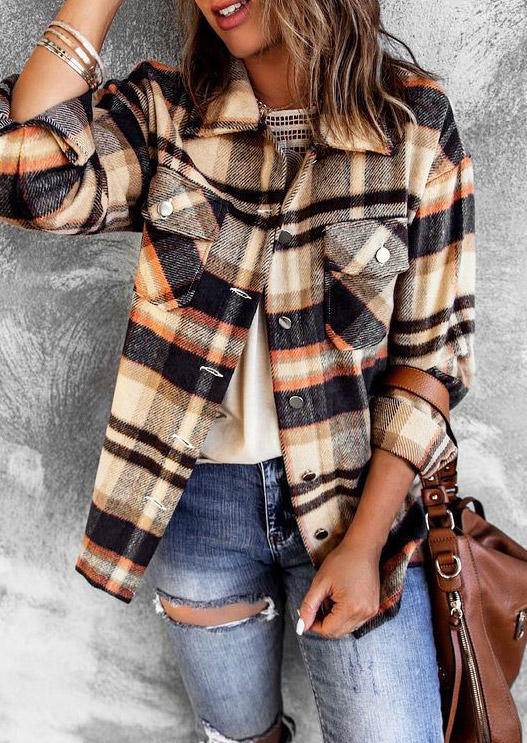 

Coats Plaid Button Turn-down Collar Coat in Khaki. Size