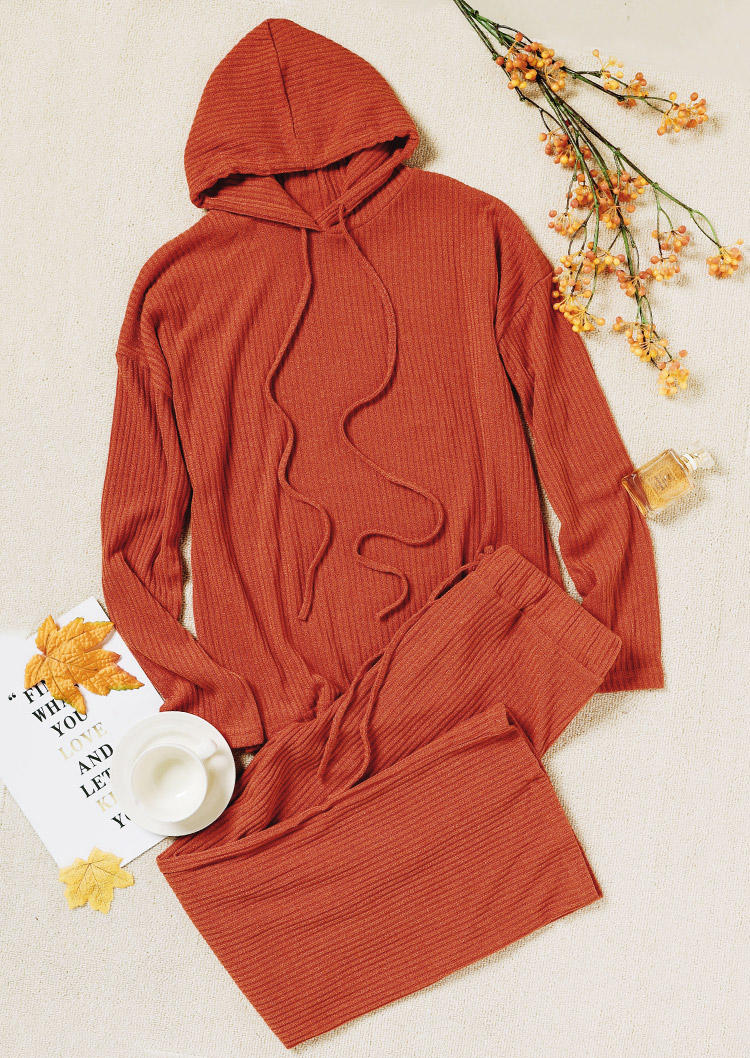 

Sleepwear Drawstring Hooded Blouse And Pants Pajamas Set in Brick Red. Size