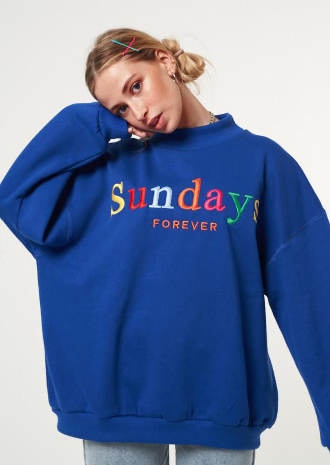 

Sweatshirts Sundays Forever Long Sleeve Sweatshirt in Royal Blue. Size: ,M,L,XL