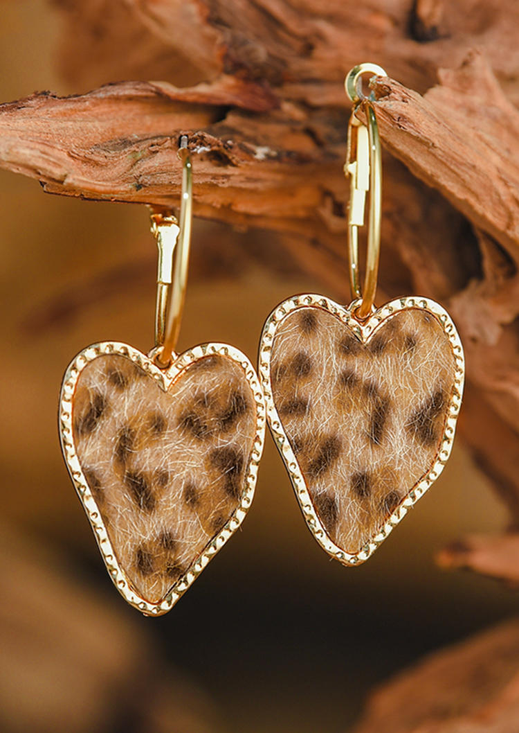 Earrings Leopard Heart Alloy Earrings in Pattern1. Size: One Size