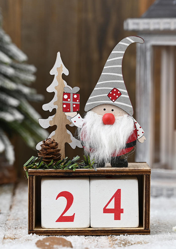 Christmas Wooden Gnomies Calendar Countdown Ornament