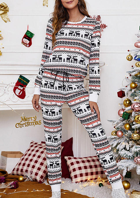 

Sleepwear Christmas Reindeer Blouse And Pants Pajamas Set in White. Size: ,M,L,XL
