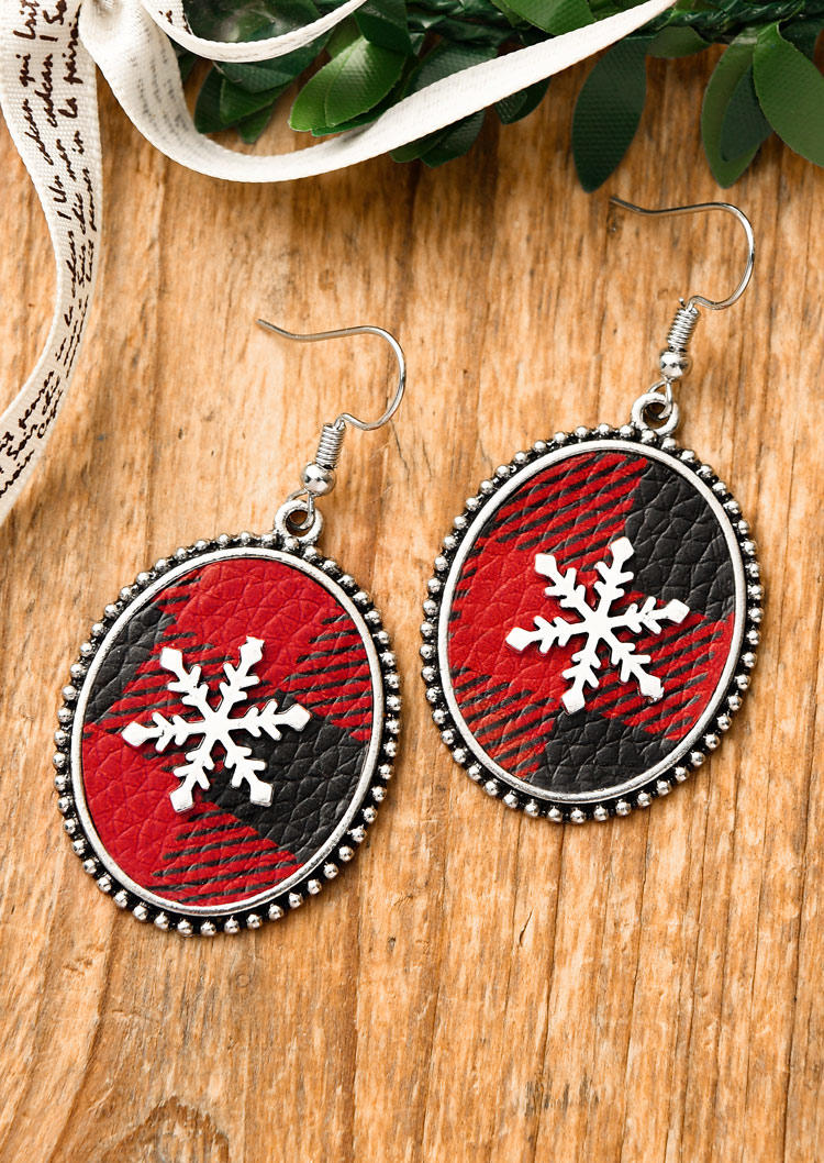 Earrings Christmas Buffalo Plaid Snowflake Earrings in Red. Size: One Size