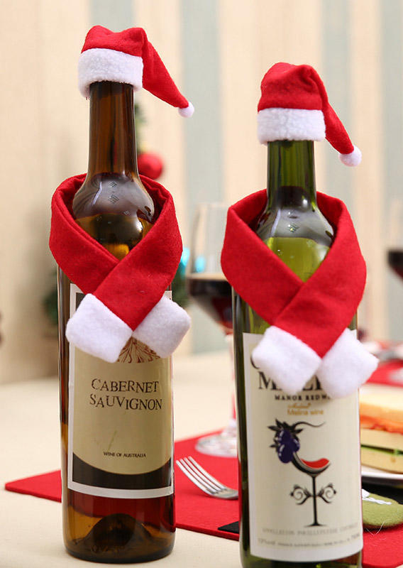 

Christmas Decoration Christmas Hat Scarf Wine Bottle Ornament in Red. Size