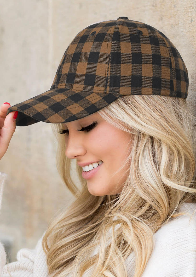 Hats Plaid Hollow Out Baseball Cap in Brown. Size: One Size