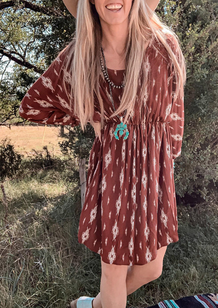 

Mini Dresses A-Line Long Sleeve O-Neck Mini Dress in Brown. Size: ,M,L,XL