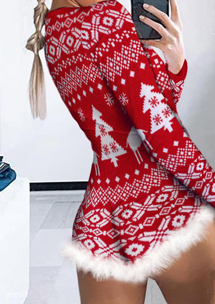 

Sleepwear Christmas Tree Snowflake Plush One-Piece Pajamas in Red. Size: ,M,L,XL