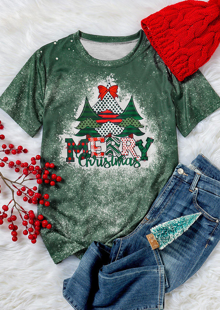 T-shirts Tees Merry Christmas Tree Bleached T-Shirt Tee in Green. Size: M,S