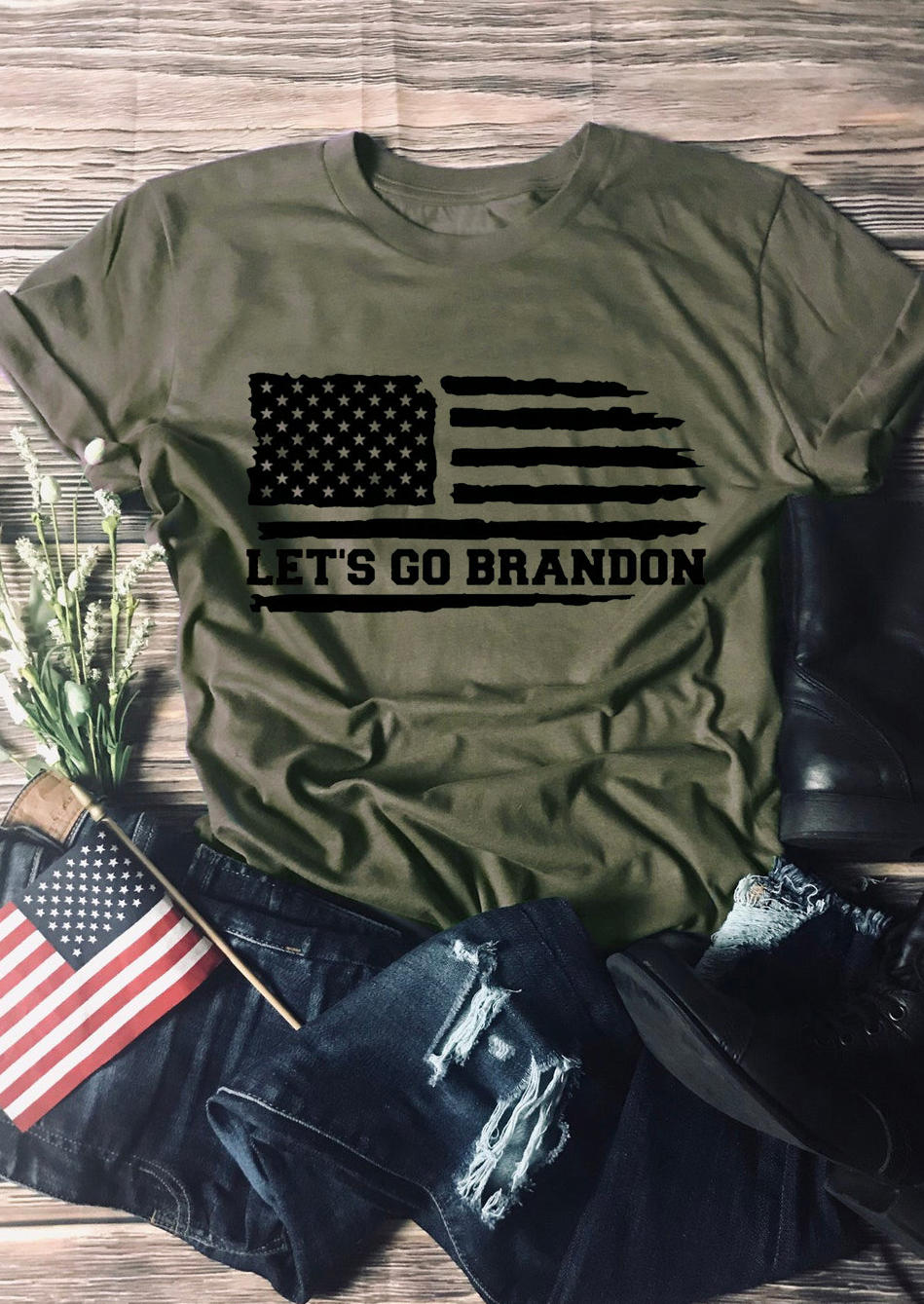 T-shirts Tees Let's Go Brandon O-Neck T-Shirt Tee in Army Green. Size: XL