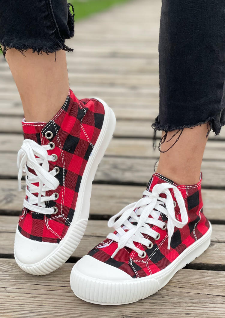 

Sneakers Plaid Lace Up Flat Sneakers in Red. Size