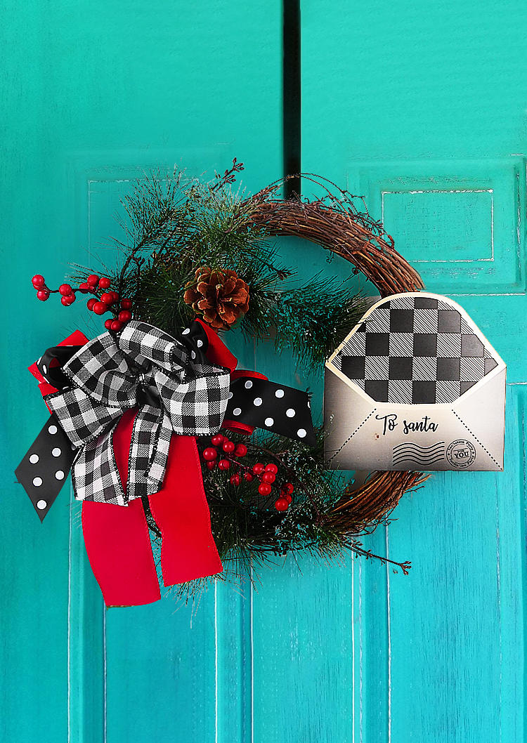 

Christmas Decoration Christmas Plaid Envelope Wreath Decoration For Front Door Ornament in Red. Size