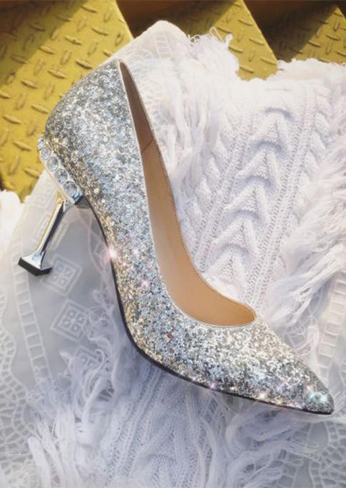 

Heels Sequined Pointed Toe Heels in Silver. Size