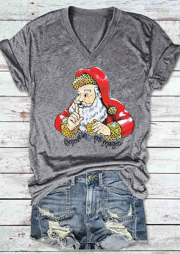 T-shirts Tees Believe In The Magic Santa Claus T-Shirt Tee in Gray. Size: L,M,S
